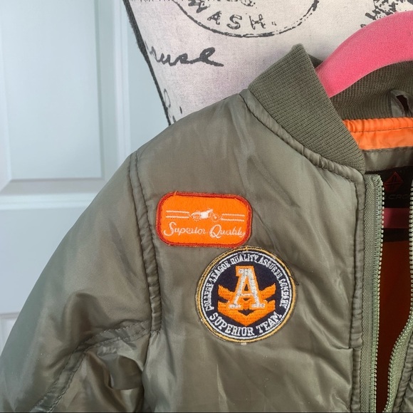 NWOT Swiss Cross Patch Puffer Jacket - Picture 3 of 11